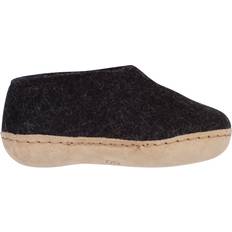 Junior Shoe - Charcoal