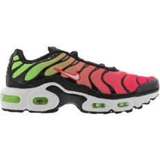 Nike Air Max Plus - Black/Green Strike/Flash Crimson/White