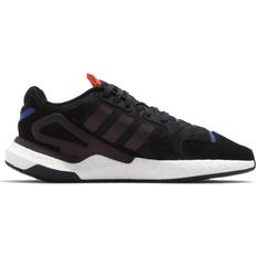 Adidas Day Jogger M - Core Black/Night Brown/Semi Solar Red