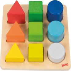 Bois Jouets de Tri des Formes Goki Colour & Shape Assorting Board 58753