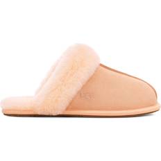 Mokka Innetøfler UGG Scuffette II - Scallop