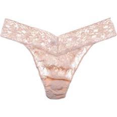 Hanky Panky Signature Lace Low Rise Thong - Vanilla