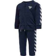 1-3M - Jungen Tracksuits Hummel Bille Tracksuit - Black Iris (210968-1009)