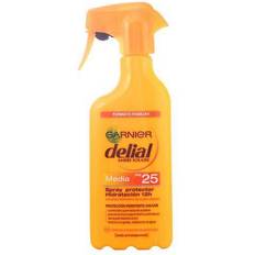 25 Protecciones Solares Garnier Delial Ambre Solaire Spray Protector 12h Hidratante SPF25 300ml