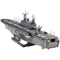 Revell Assault Ship USS Tarawa LHA-1 1: 720