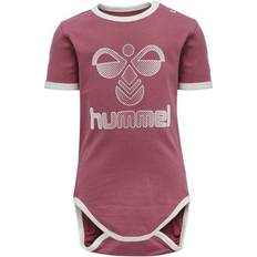 Hummel Proud Flipper Body S/S - Rose Wine (214145-3297)