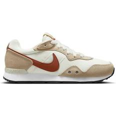 Nike Venture Runner W - Coconut Milk/Sesame/​Black/Rugged Orange