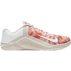 39 - Nike Metcon Sneakers Nike Wmns Metcon 6 'Desert Sand Crimson Bliss' - Grey