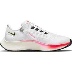 Nike pegasus flyease NIKE Air Zoom Pegasus 38 FlyEase Rawdacious W