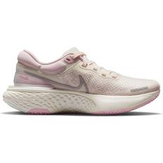 Nike zoomx invincible run flyknit Nike ZoomX Invincible Run Flyknit W - Guava Ice/Pink Glaze/Barely Green/Metallic Silver