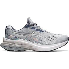 Sport Shoes Asics Novablast 2 Platinum M