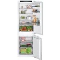 Bosch KIN86VFE0 Hvit, Integrert
