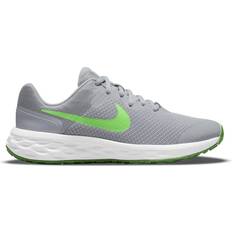 Nike Revolution 6 GS - Light Smoke Grey/Dark Smoke Grey/Chrome/Green Strike