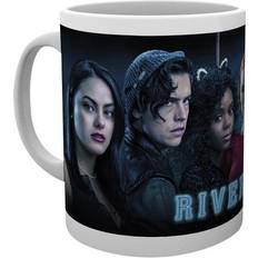 GB Eye Riverdale Key Art Cast Mug 32cl