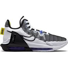 Nike LeBron Witness VI Mid Top Shoes - Monivärinen