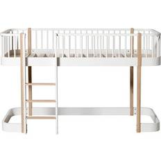 Loftssenge Børneværelse på tilbud Oliver Furniture Wood Original Low Loft Bed White/Oak 97x207cm