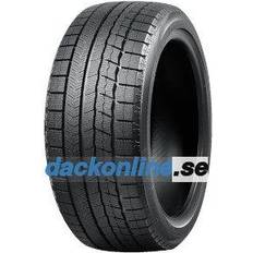 45 % Däck på rea Nankang Wintersaf WS-1 225/45 R19 96Q XL, Nordiska vinterdäck