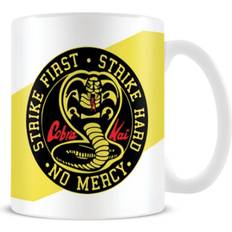 Pyramid International Cobra Kai No Mercy Taza 31.5cl