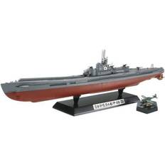 Tamiya Japanese Navy Submarine I-400 1:35