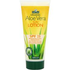 25 Protections Solaires Aloe Pura Organic Aloe Vera Sun Lotion SPF25 200ml