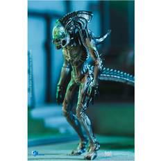 1 18 scale action figures Aliens vs. Predator: Requiem Battle Damage Predalien 1:18 Scale Action Figure Previews Exclusive