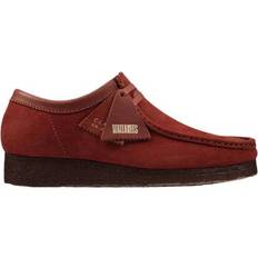 Men - Red Moccasins Clarks Wallabee Boot - Burgundy Nubuck