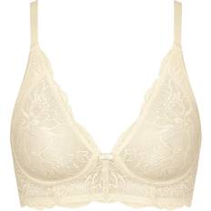 Triumph Amourette Charm Non Wired Bra - Creamy Dream