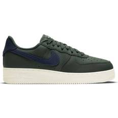 Gröna - Nike Air Force 1 Skor Nike Air Force 1 ’07 Craft M - Galactic Jade/Midnight Navy