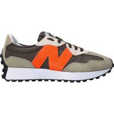 38 - New Balance 327 Kengät New Balance 327 M - True Camo/Vibrant Orange