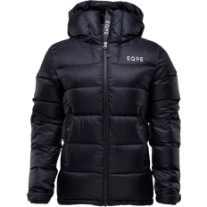 Eqpe jacka EQPE Gida Down 3.0 W Jacket - Deep Black