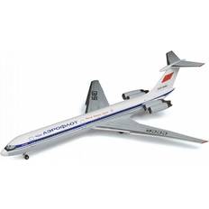 Zvezda Civil Airliner IL-62M 1:144