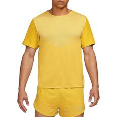 Nike Techknit Ultra Run Division Short Sleeve Running Top Men - Yellow