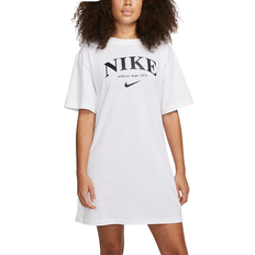 T-paitamekko - Valkoinen Mekot Nike Women's NSW Dress Gfx - Harmaa