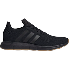 Adidas Swift Run Sport Shoes adidas Swift Run M - Core Black/Gum