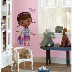 RoomMates Gigant Dr McStuffins Wallstickers