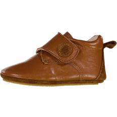 Lateks Innesko Wheat Dakota Leather Indoor Shoe - Cognac