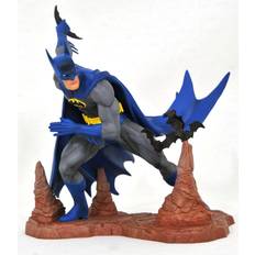 Batman statue DC Comics Batman Neal Adams Gallery Statue Exclusive