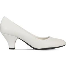 1 inch heels Easy Street Fabulous - White