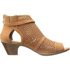 Heels & Pumps Easy Street Carrigan - Tan