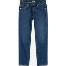 Woodbird Woodbird Doc Blooke Jeans Mand Jeans Ensfarvet hos Magasin Stone