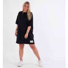 NA-KD Patch Detail T-Shirt Dress N