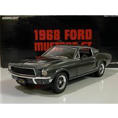 GreenLight 1968 Ford Mustang GT Fastback Highland Green Metallic 1/24 Diecast Model Car