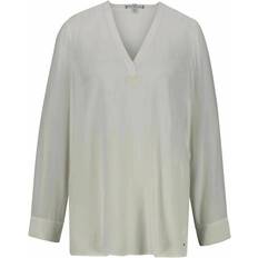 Tommy Hilfiger Viscose Solid V-Neck Blus