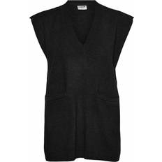 Noisy May Clari V Neck Pocket Knit Black