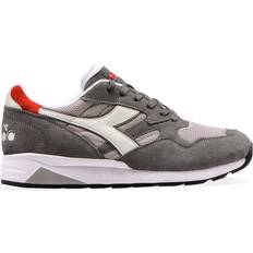Diadora V7000 Camo Sneaker - Beige