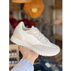 Woden Nellie Soft