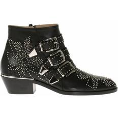 Chloé Bottes Chloé Susanna Pointed-Toe Studded Booties - Women's