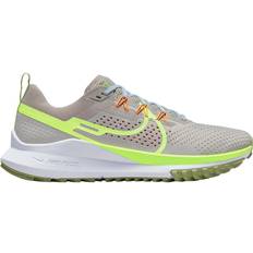 Volt 4 NIKE React Pegasus Trail 4 M - Light Iron Ore/Cobblestone/Football Grey/Volt