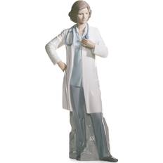 Lladro Prydnadsfigurer Lladro Female Doctor Prydnadsfigur 31.8cm