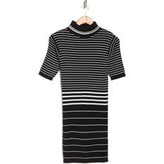 Area Stars Thin Stripe Dress